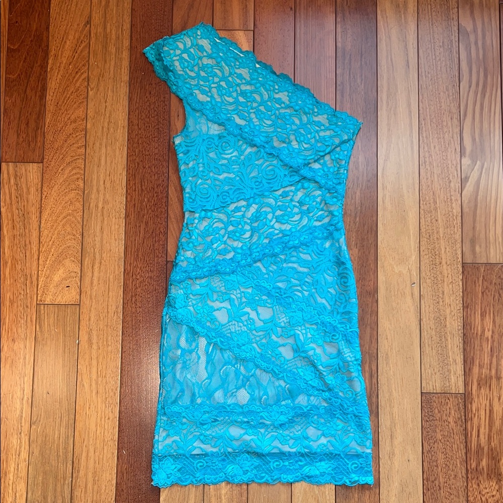 BEBE Turquoise Lace One-Shoulder Bodycon Dress